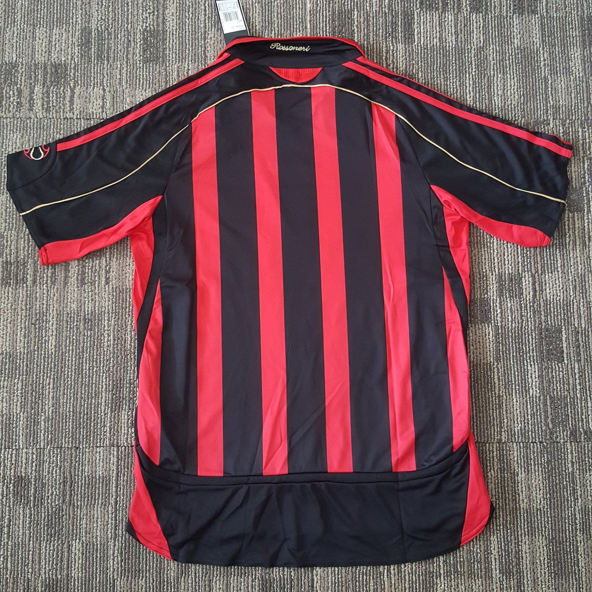 Maillot rétro domicile de l'AC Milan 2006-2007