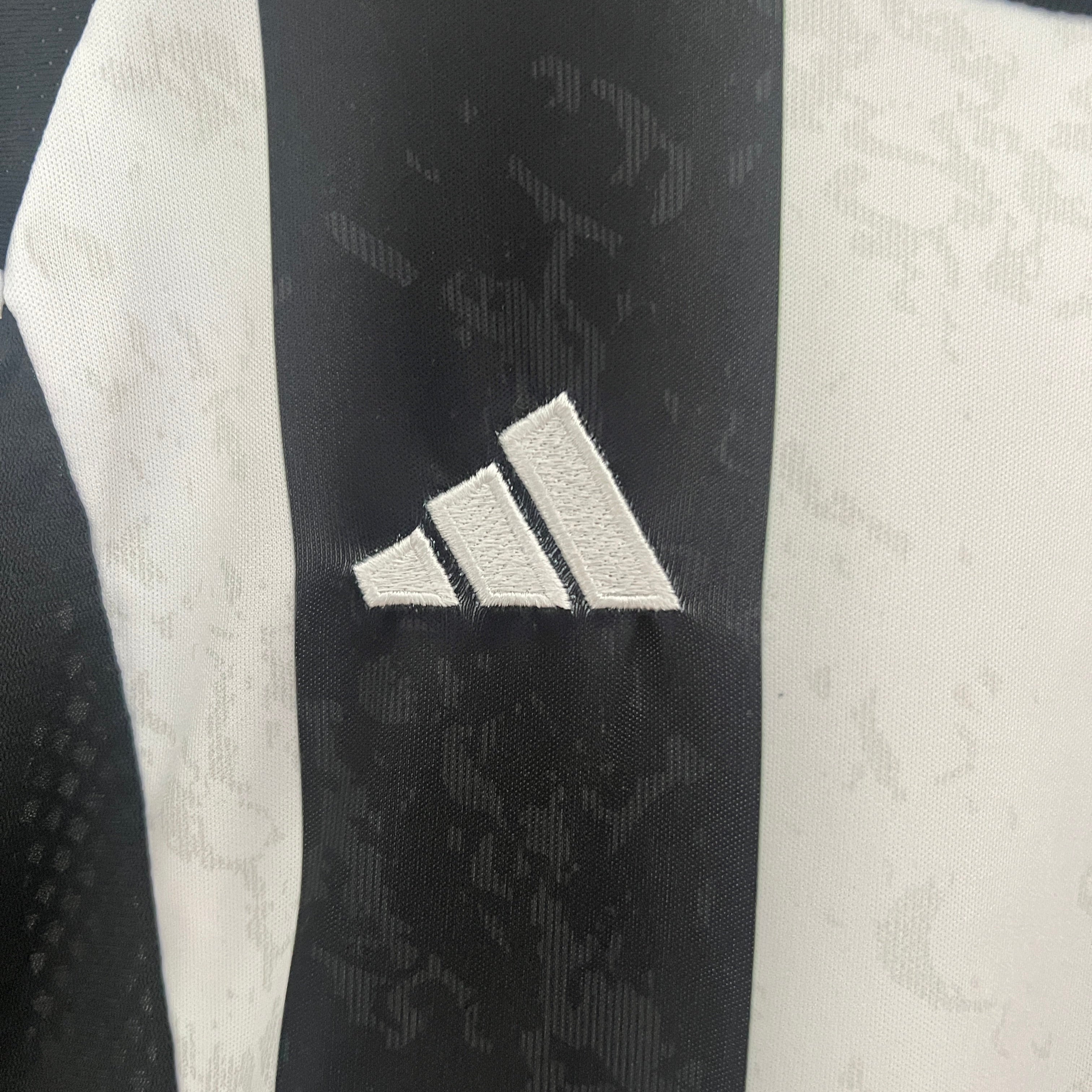 Le maillot Juventus 24/25 pour enfant