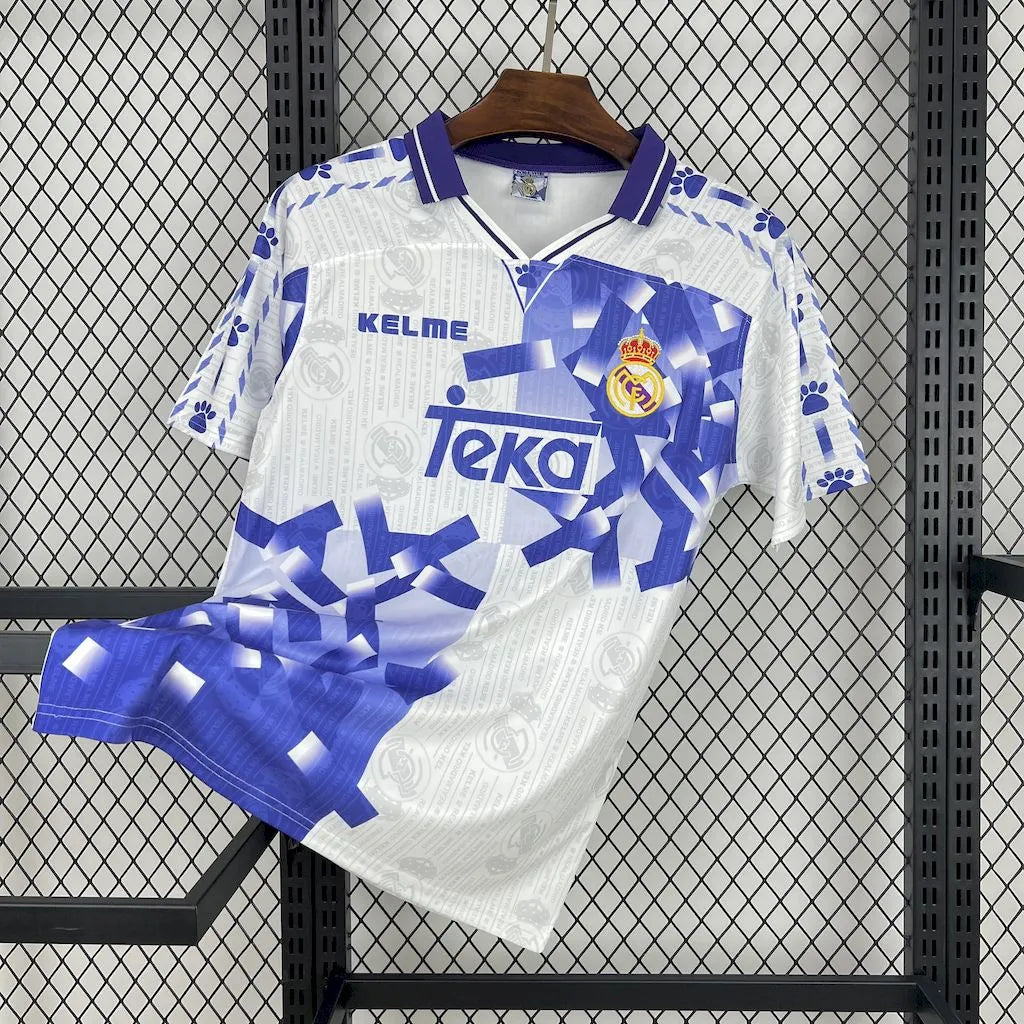 Real Madrid retro shirt 1996 / 1997