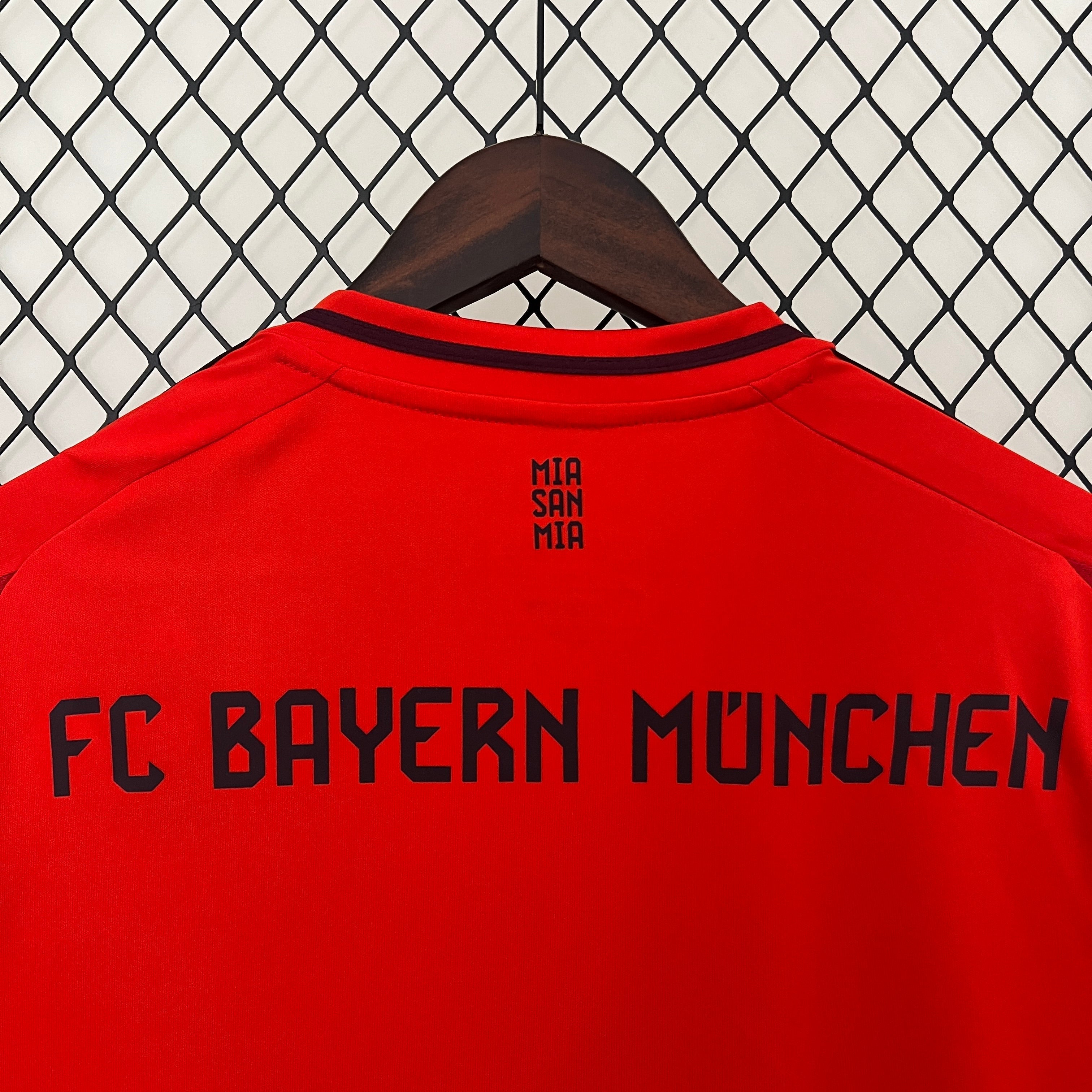 Bayern München 2024/2025 Heimtrikot