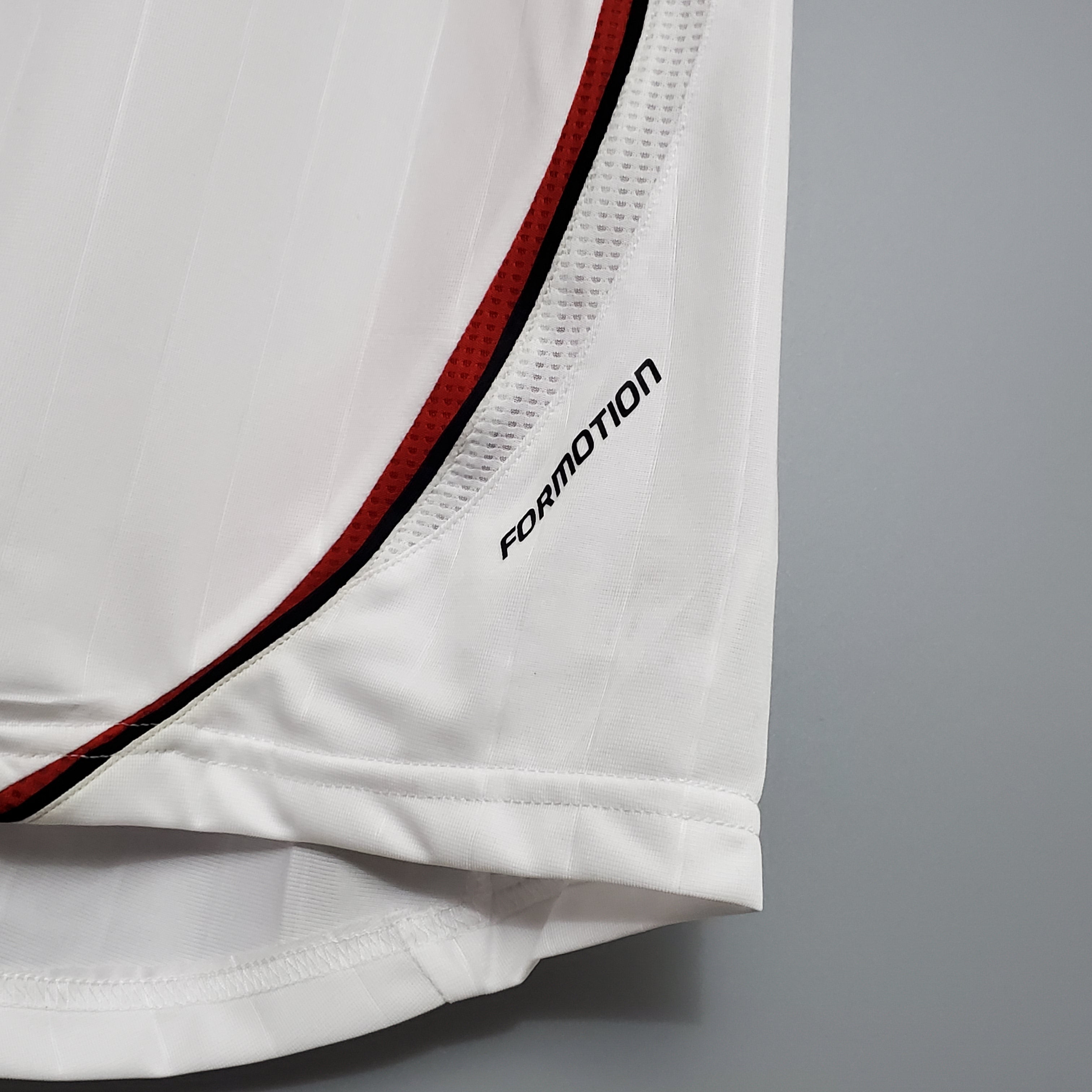 Maillot rétro extérieur de l'AC Milan 2006-2007