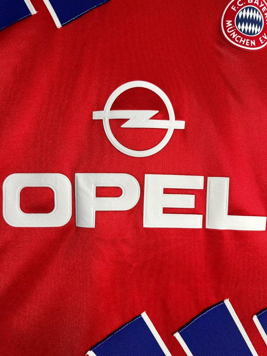 Das Bayern München Retro-Trikot 1993-1995