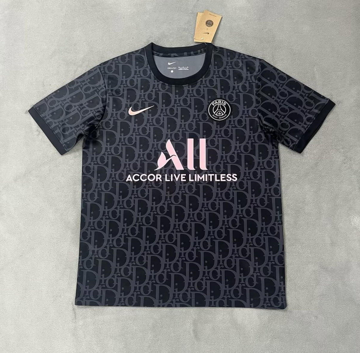 Das PSG x Dior Special Edition-Trikot