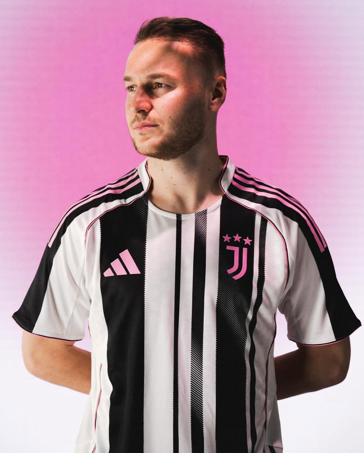 Juventus 25/26 home kit