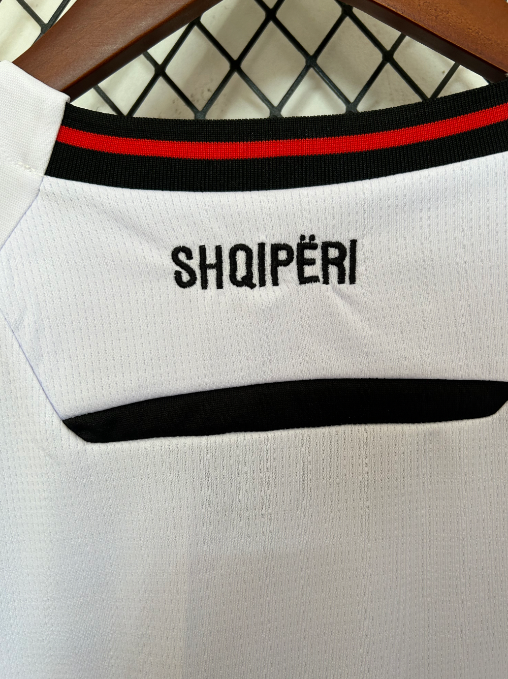 Troisième maillot Albanie 2025/2026 (blanc)
