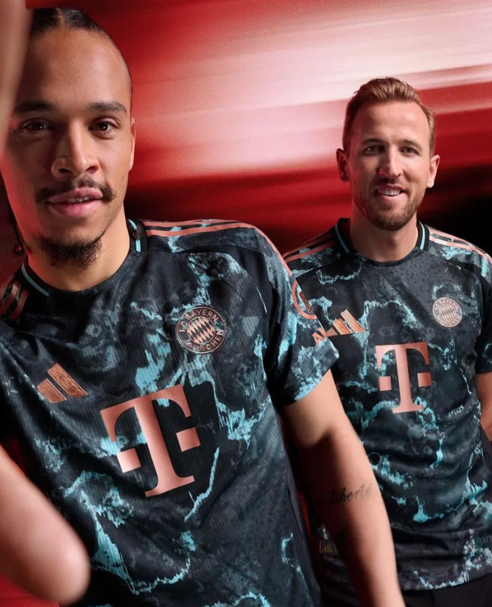 Bayern München Auswärtstrikot 2024/25