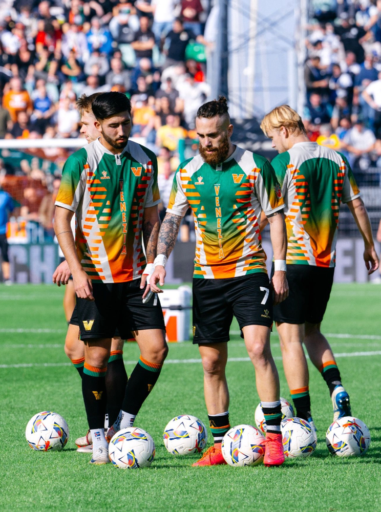 Venezia FC Aufwärmtrikot 24/25 NOCTA