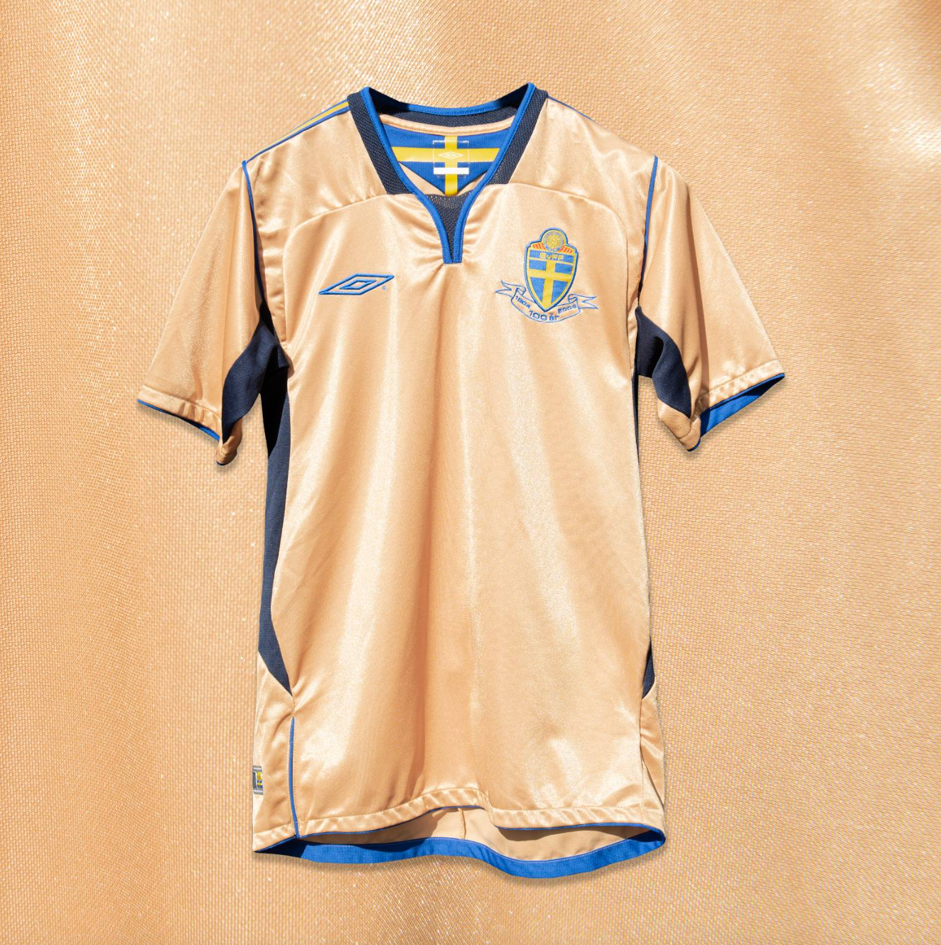 Sweden 2004 Retro Jersey Away