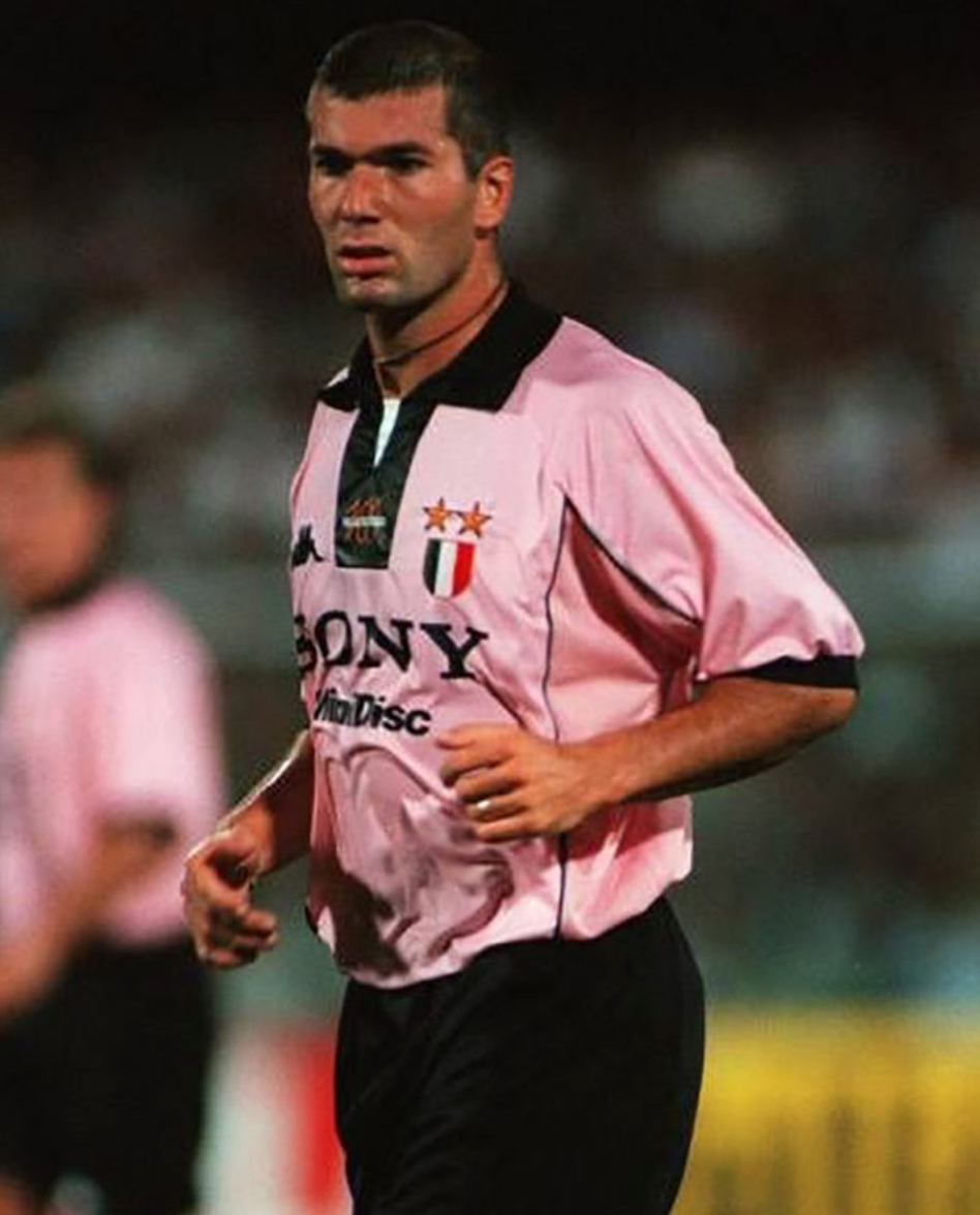 Juventus Retro Away Pink Jersey 1997-1998