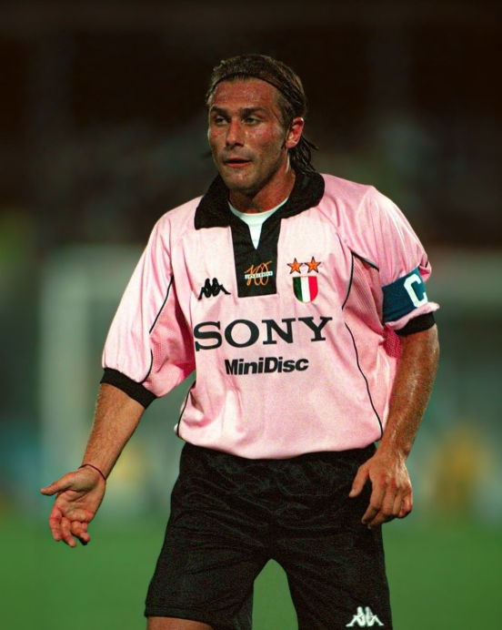 Juventus Retro Away Pink Jersey 1997-1998