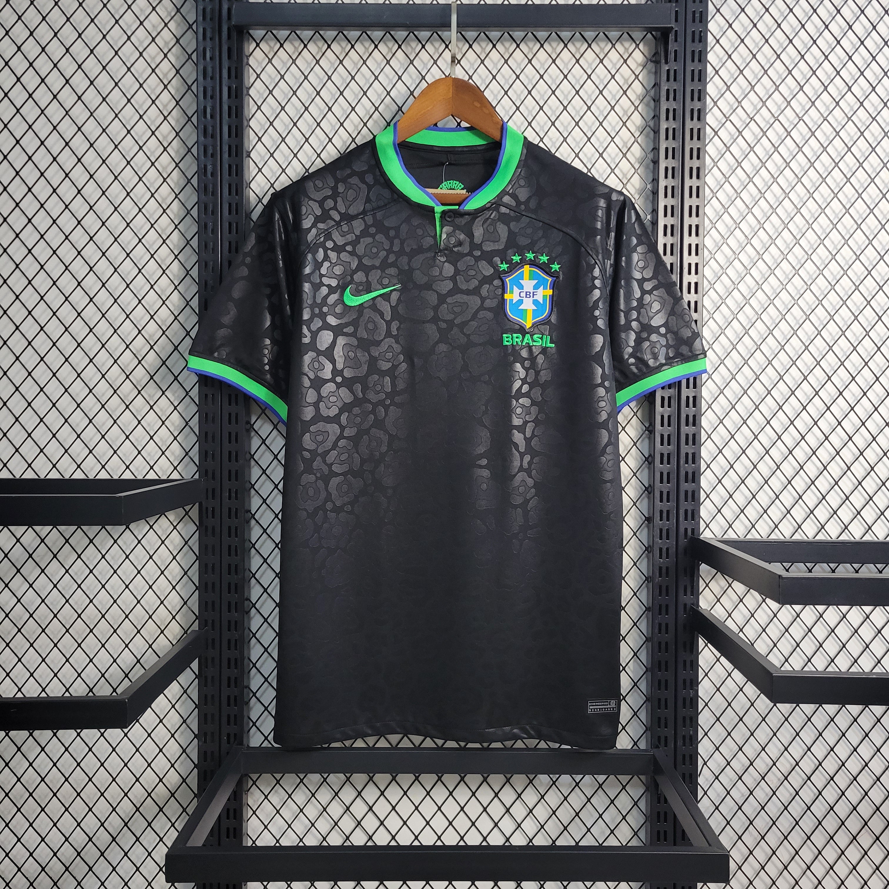 Brasilien Schwarzes Trikot Leopardenmuster 2024