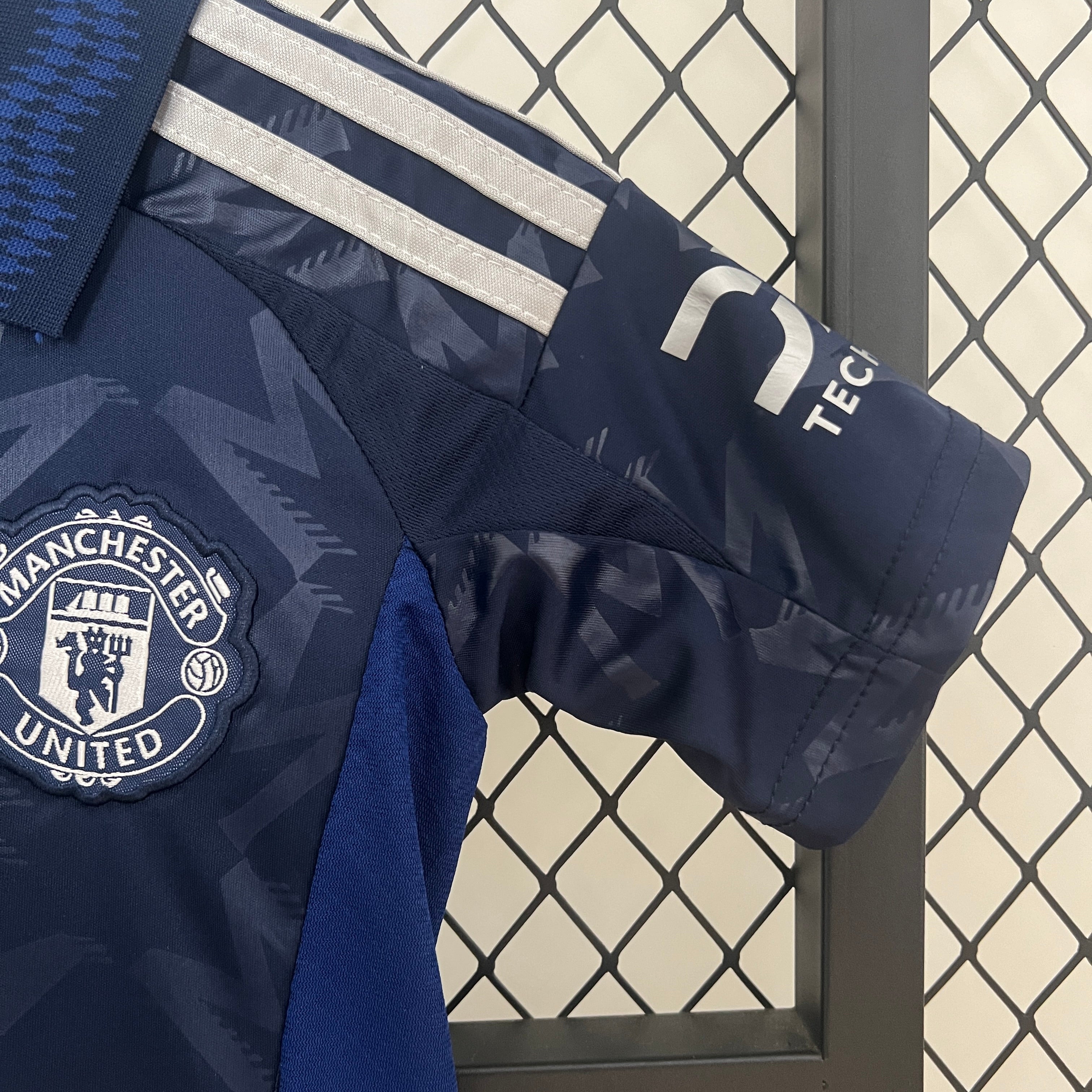 Maillot de football Manchester United 24-25 pour enfant