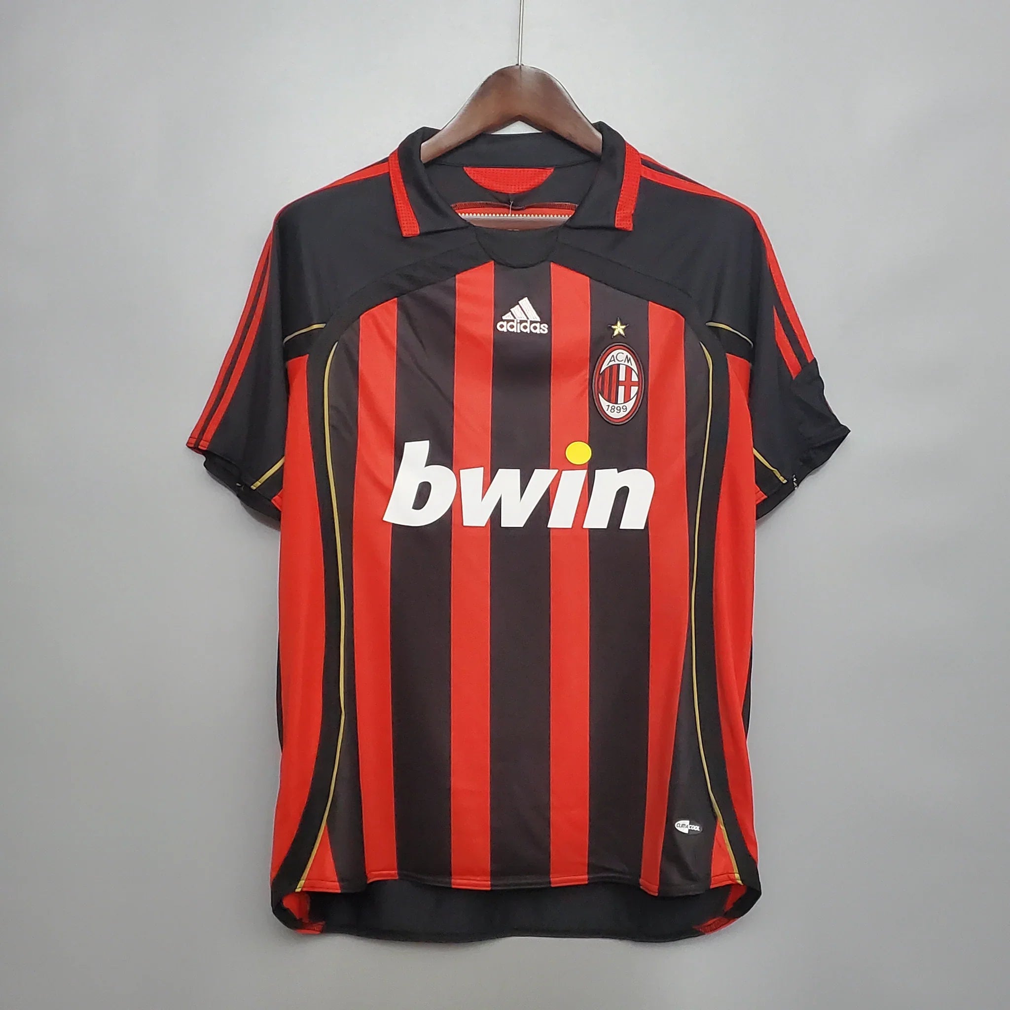 Maillot rétro domicile de l'AC Milan 2006-2007