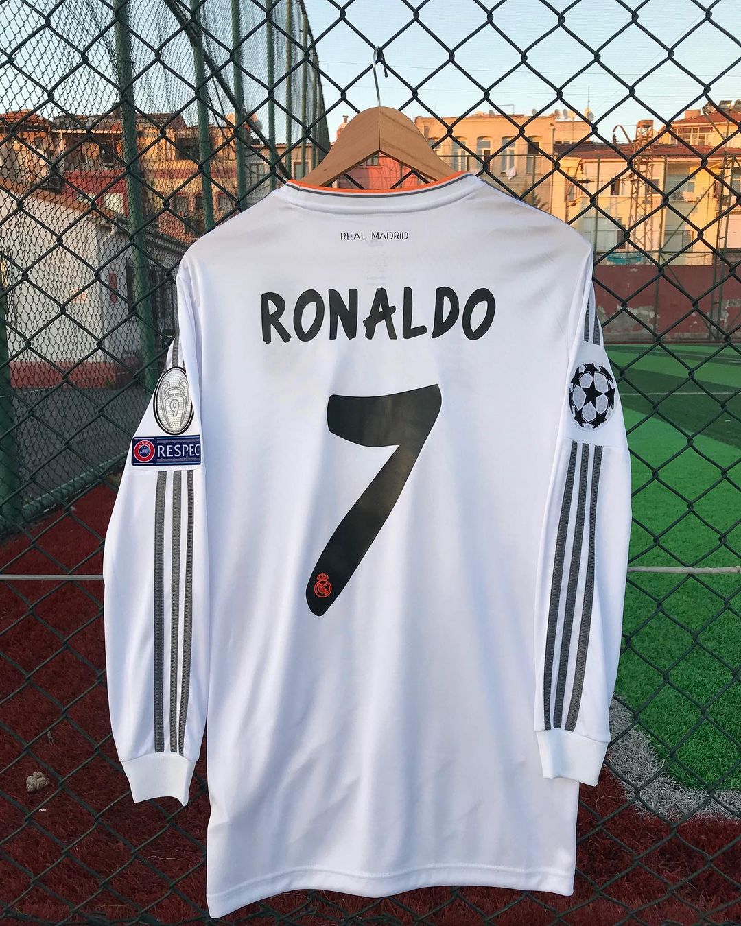 2013/2014 Real Madrid long sleeve jersey