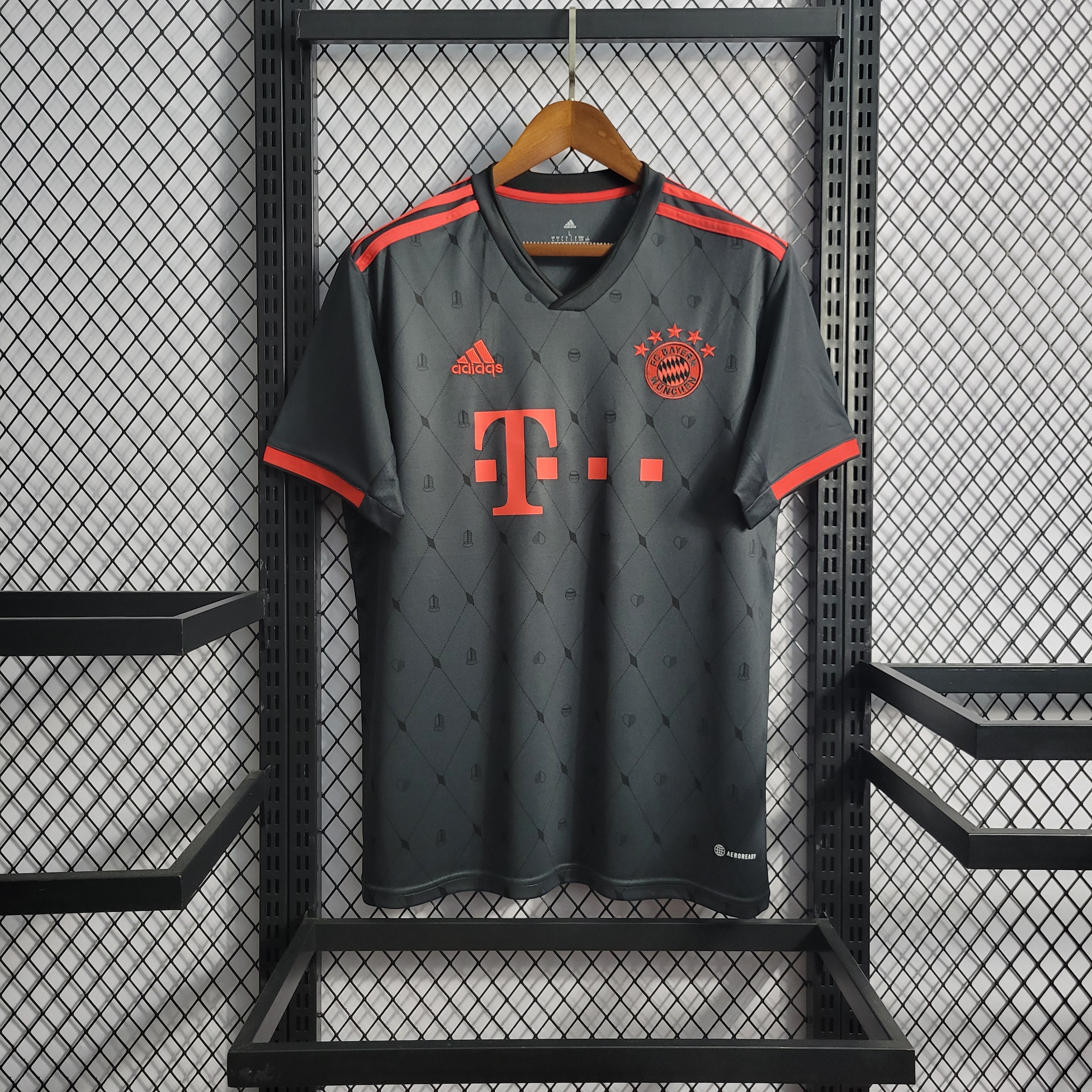 22/23 Bayern Munich away