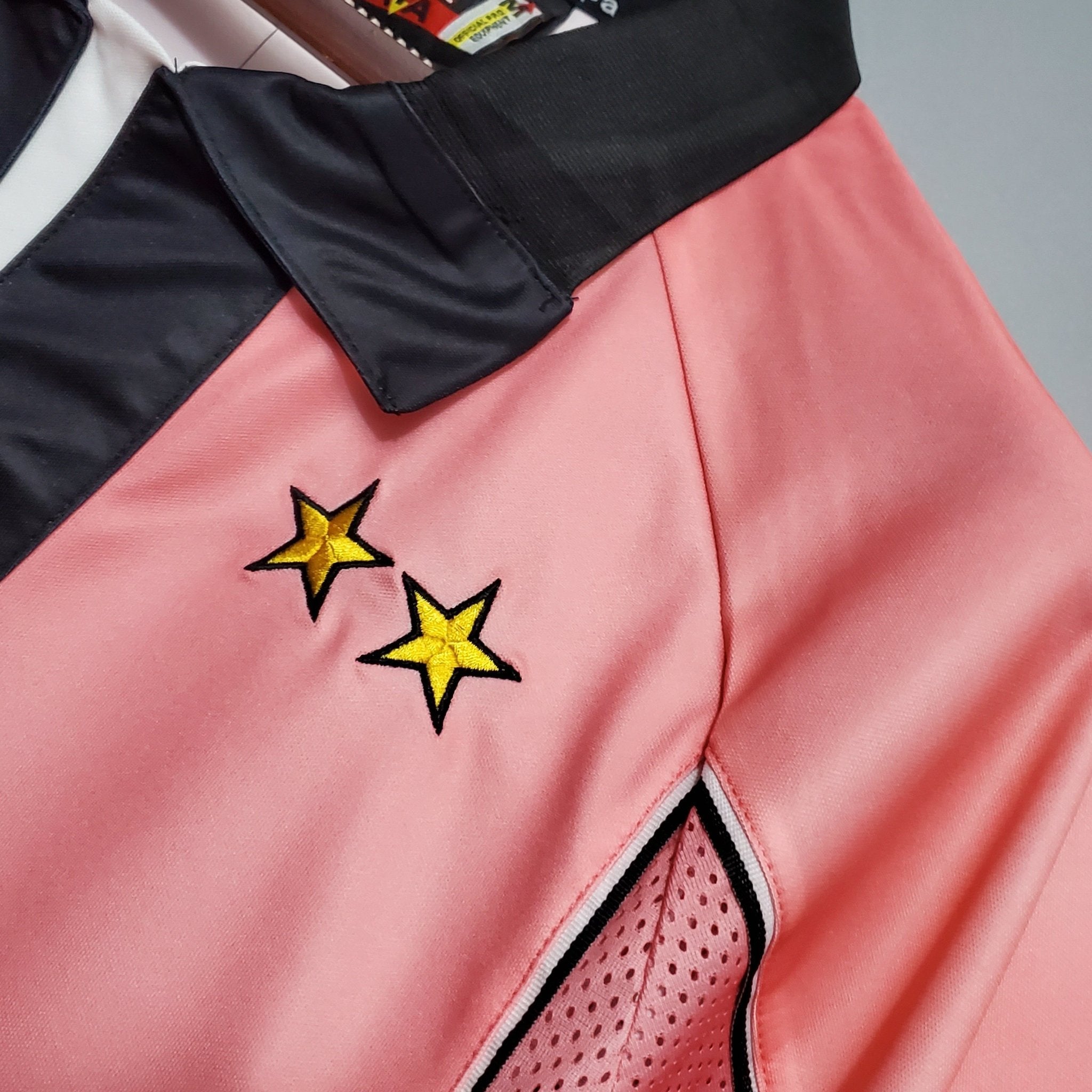 Juventus Retro Away Pink Jersey 1997-1998
