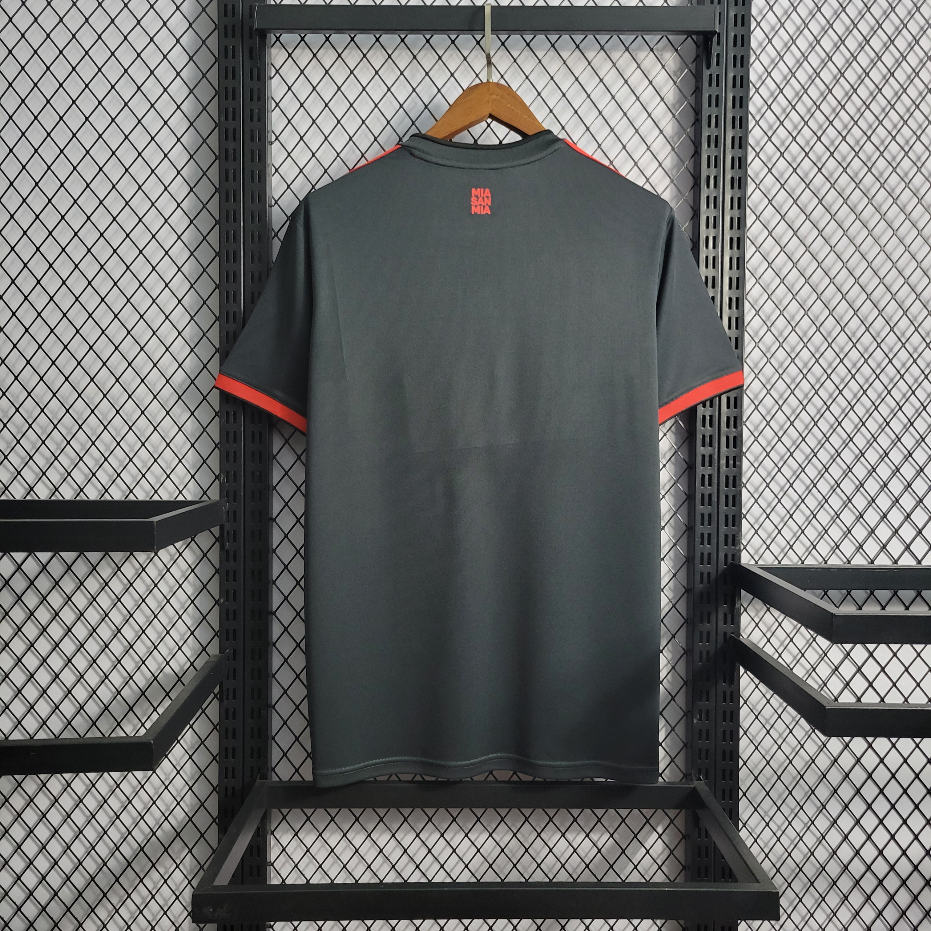 22/23 Bayern Munich away