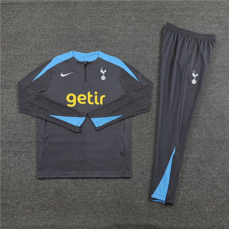 Grauer Tottenham-Trainingsanzug