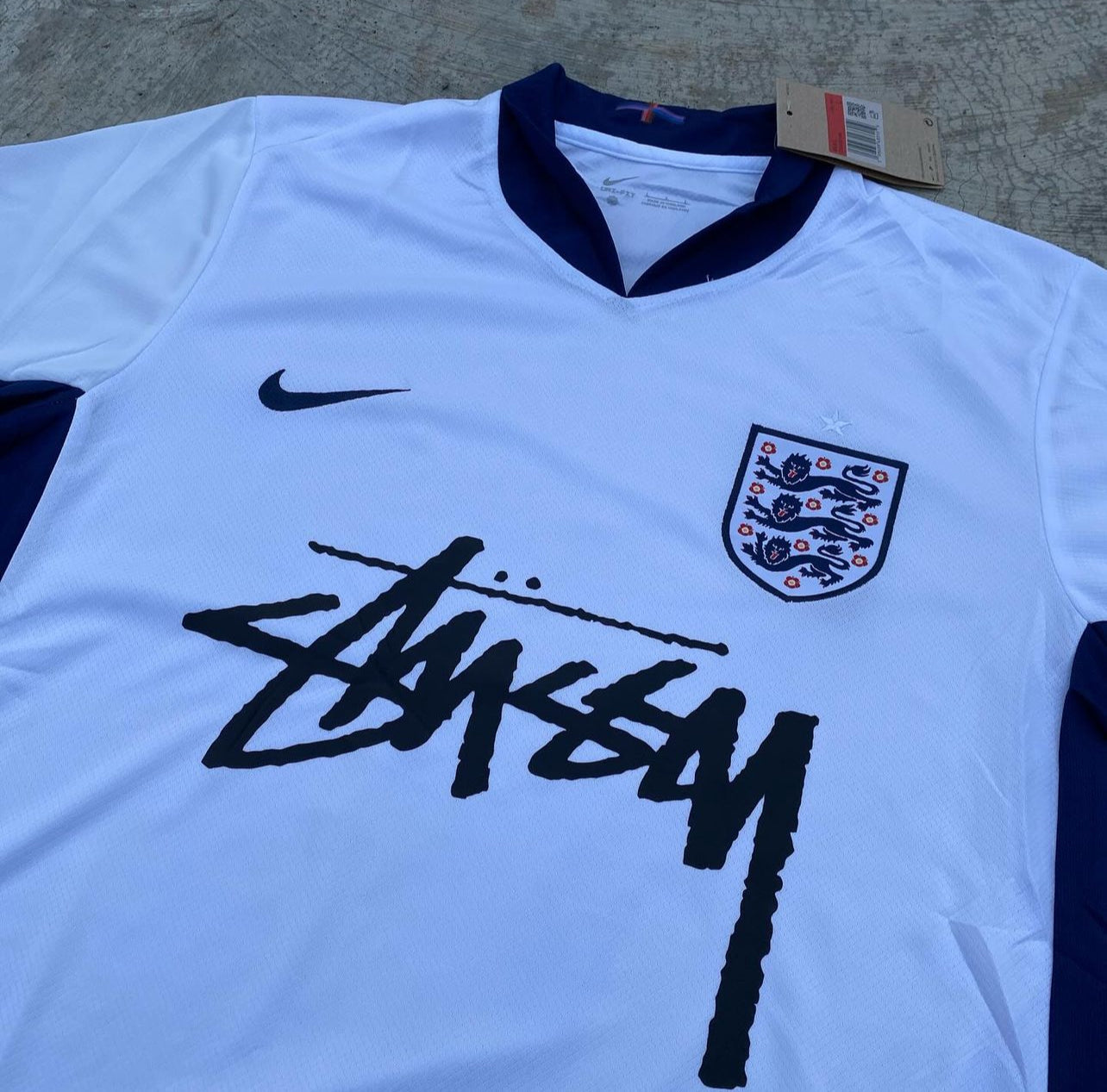 Kit concept Angleterre x Stussy