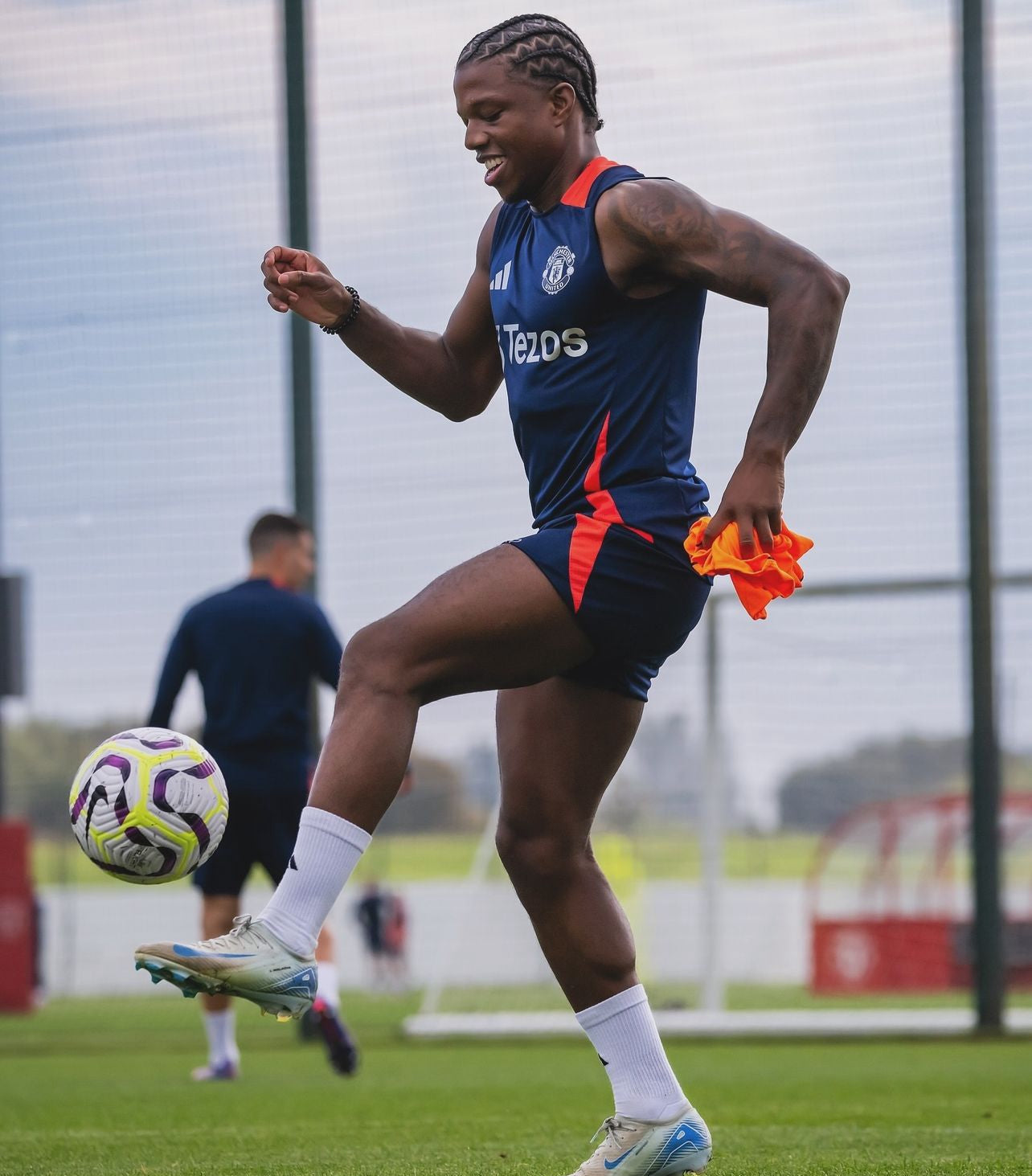 Ensemble d'entraînement pré-match sans manches Manchester United 2024/25