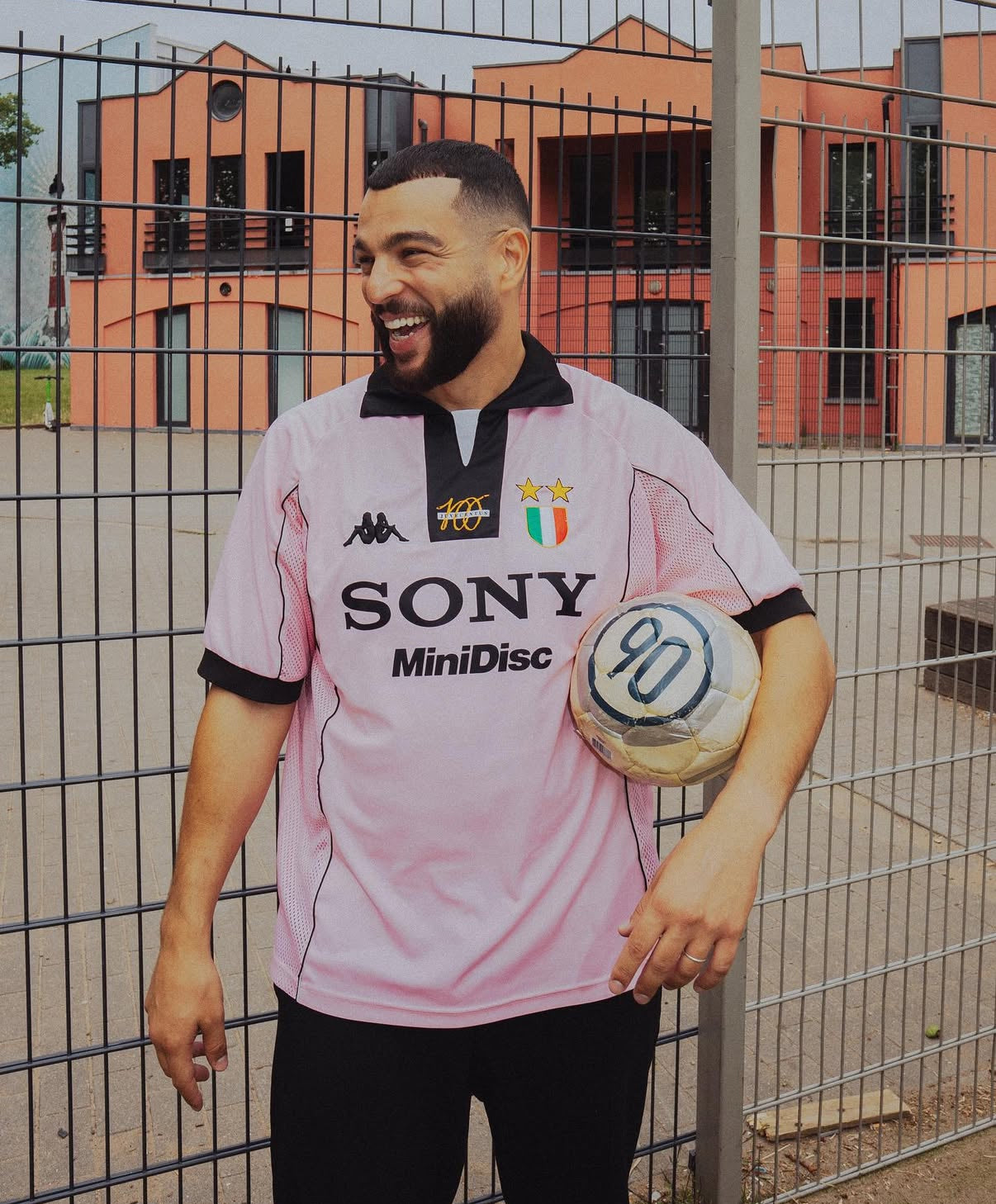 Juventus Retro Away Pink Jersey 1997-1998