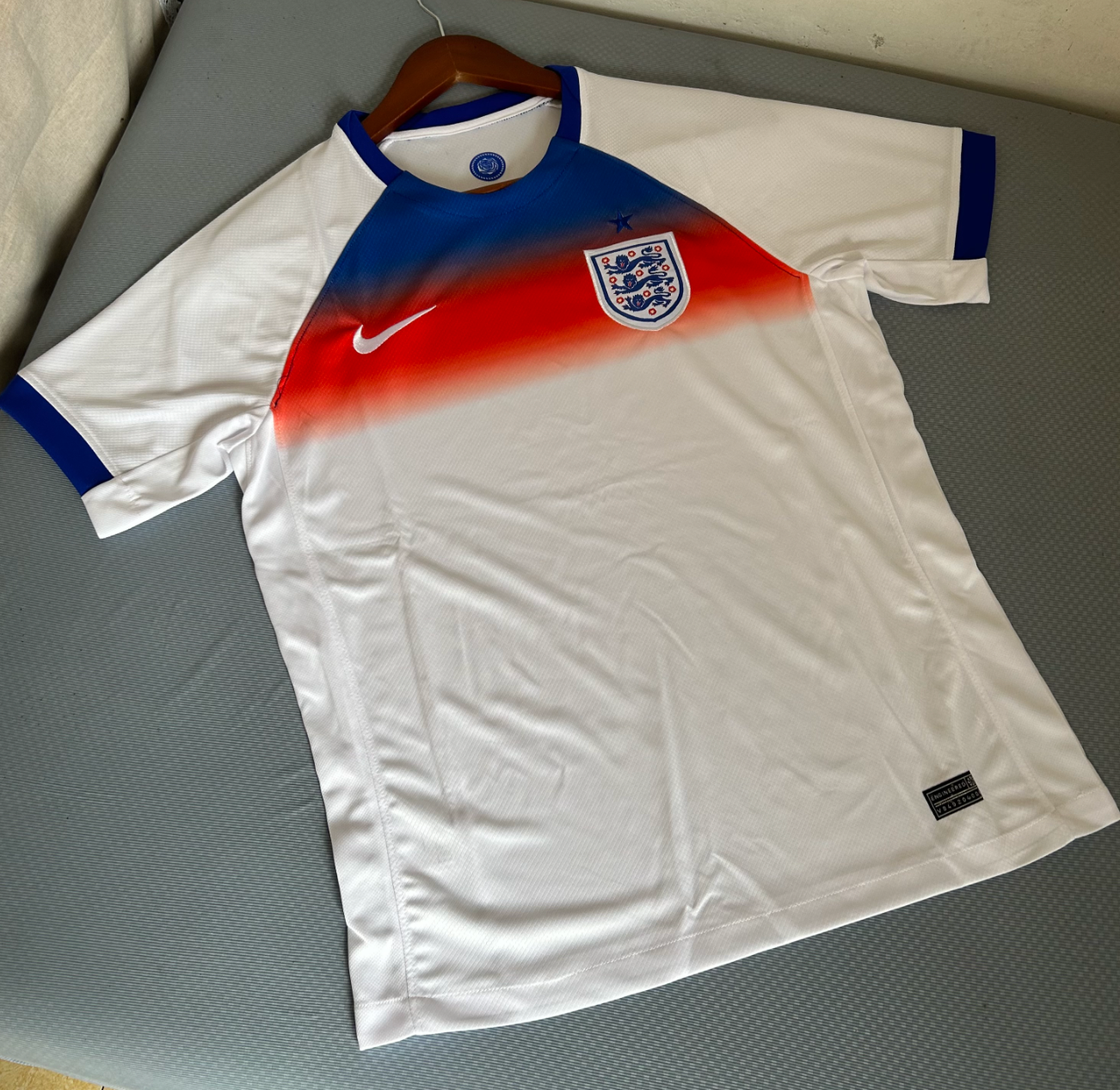 Maillot domicile de l'Angleterre 2025-2026