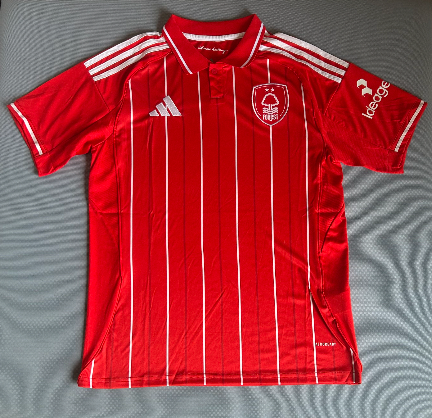 Nottingham Forest 2025/2026 home jersey