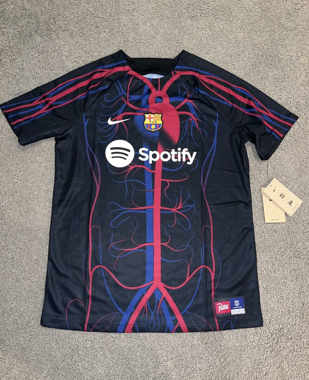 Barcelona Barca X Patta  ( heart and veins )Special edition