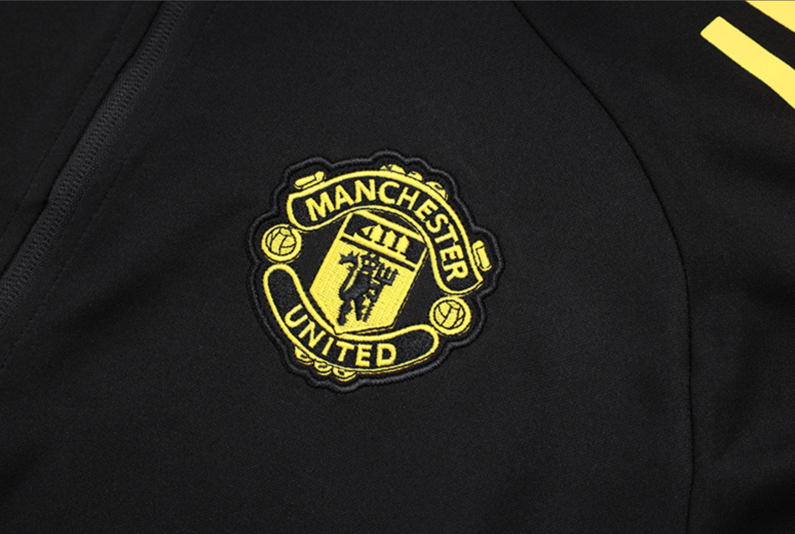 Manchester United 2025/2026 Black Tracksuit
