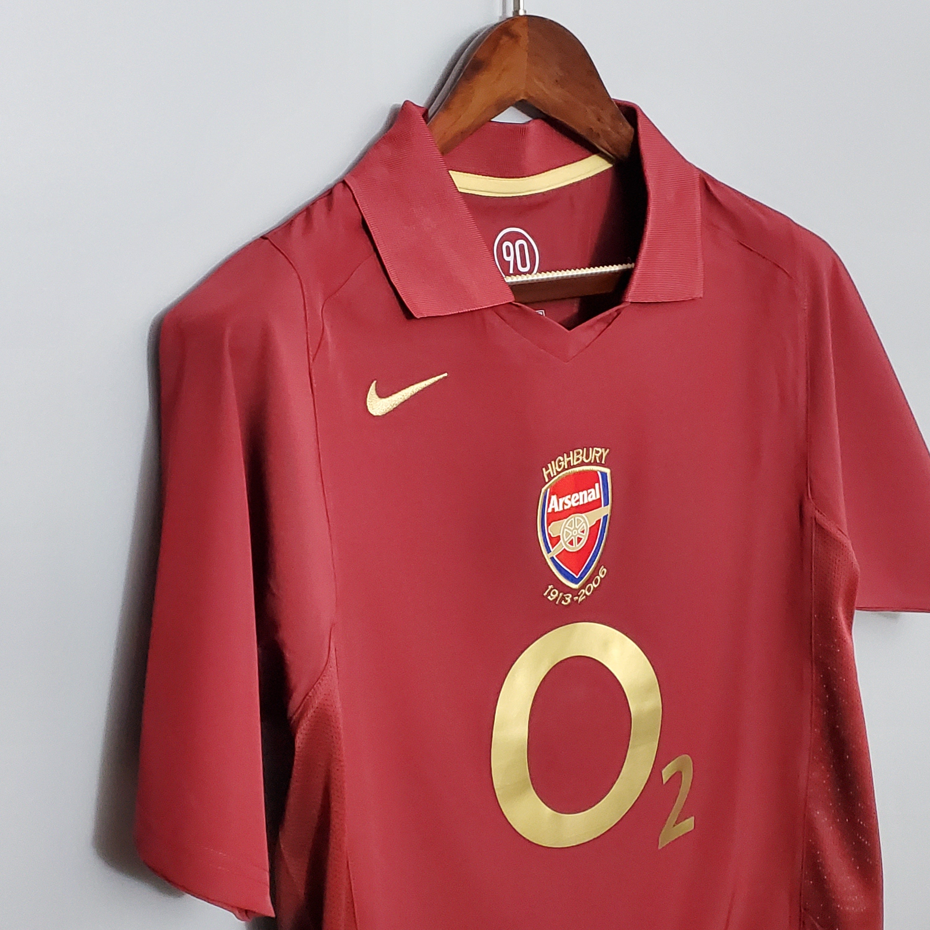 Maillot rétro domicile d'Arsenal 2005-2006