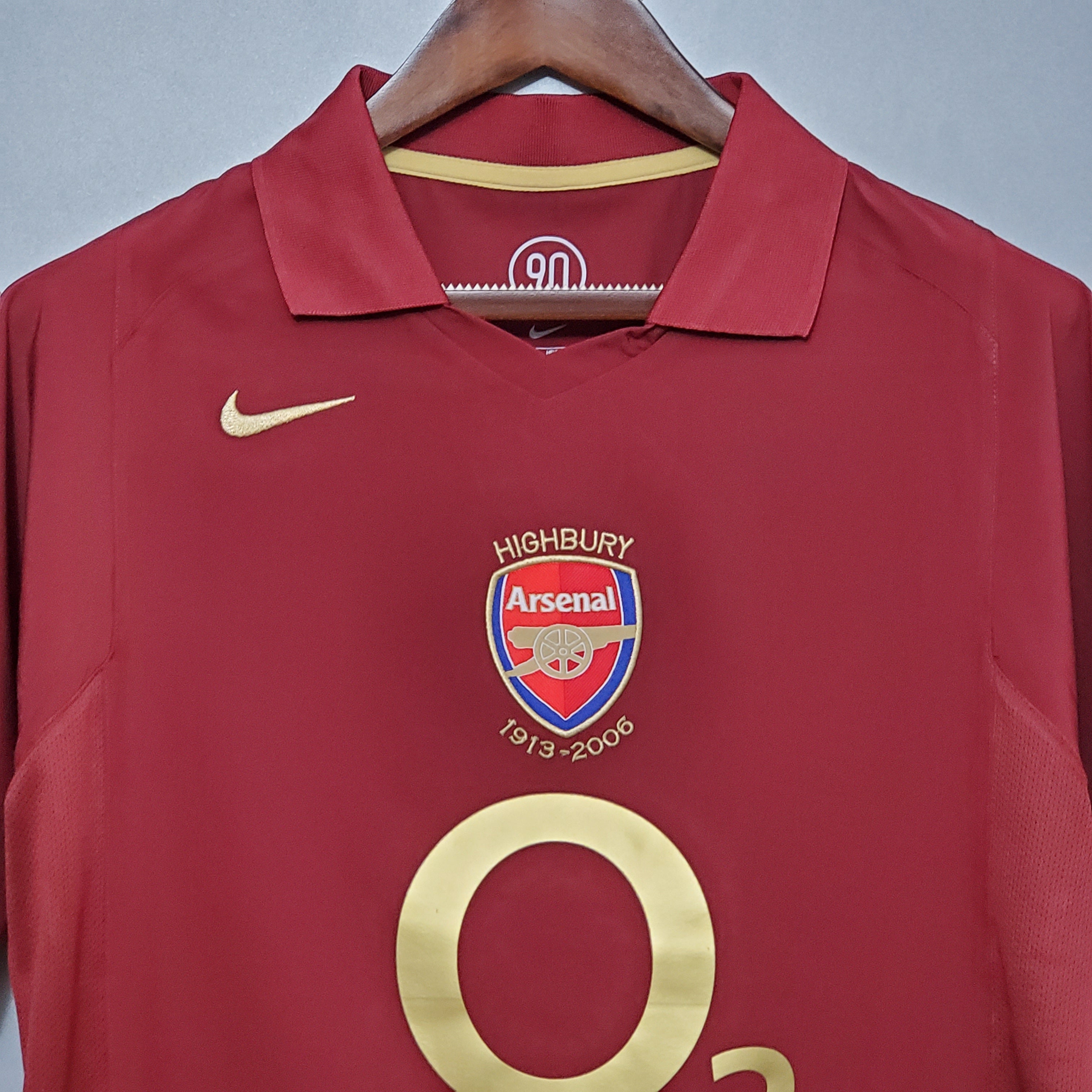 Maillot rétro domicile d'Arsenal 2005-2006