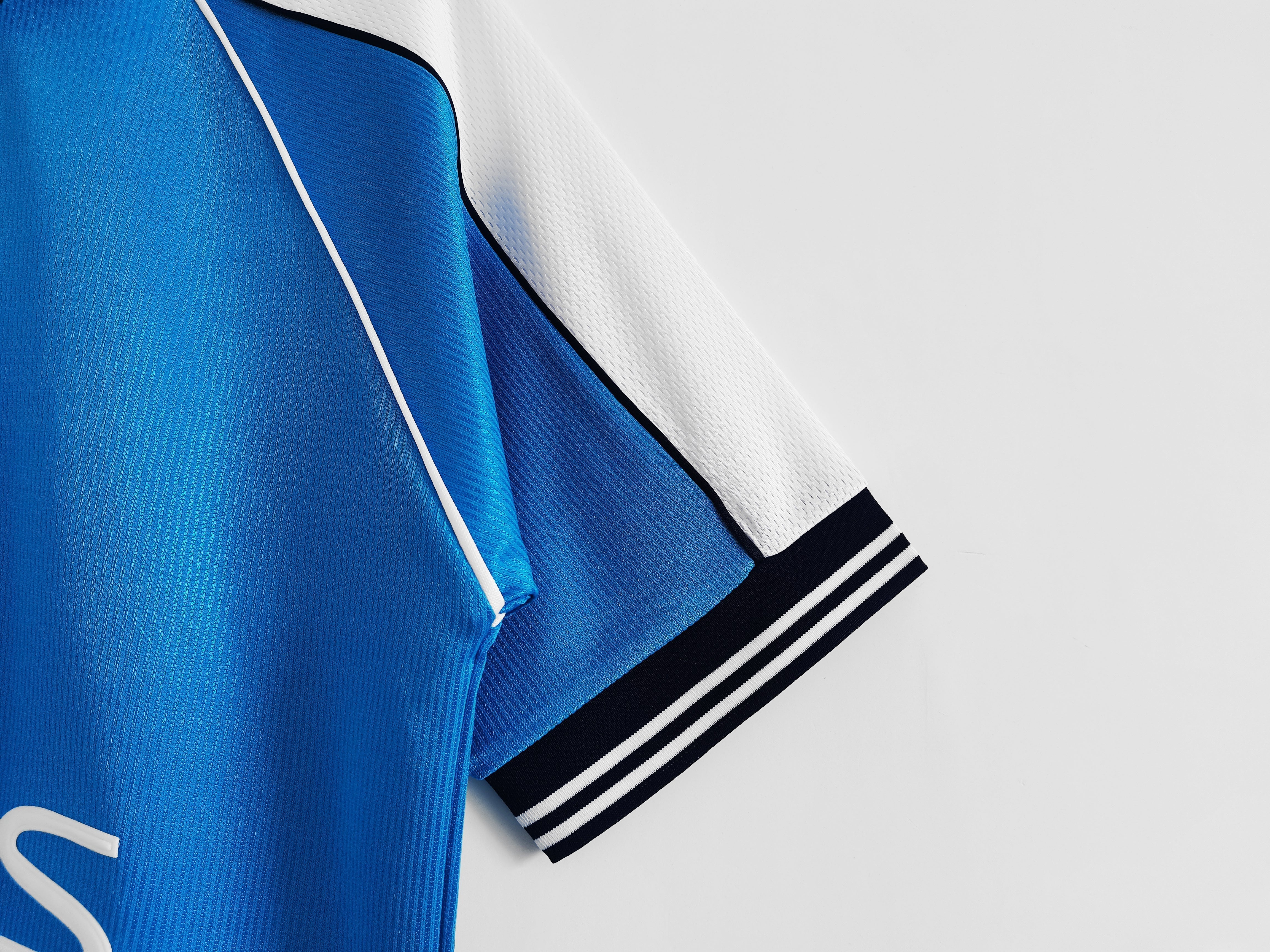Manchester City 1999–2001 Retro Home Jersey